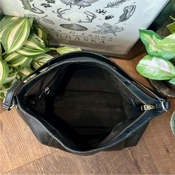 Coach | Isabelle Hobo Bag - Picture 6 of 12